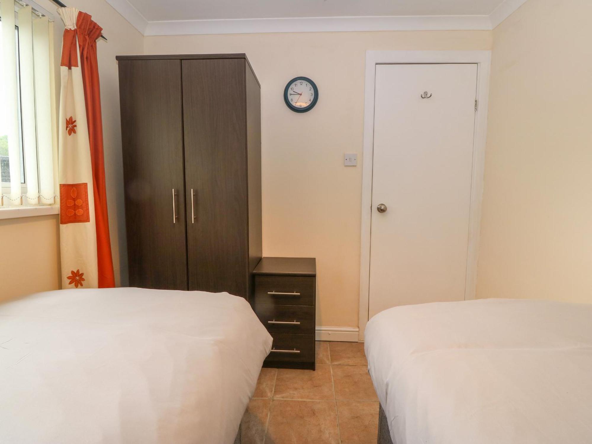 245 Riverside * Caernarfon