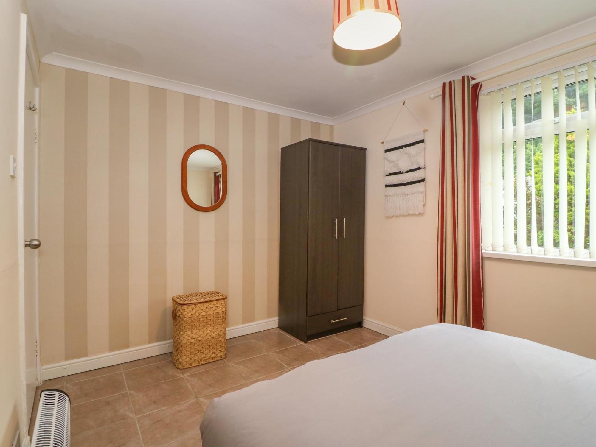245 Riverside * Caernarfon